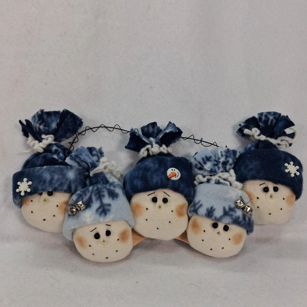 Unbranded Wall Hanging Snowman Heads Blue Tie Dye Primitive Folk Art EUC